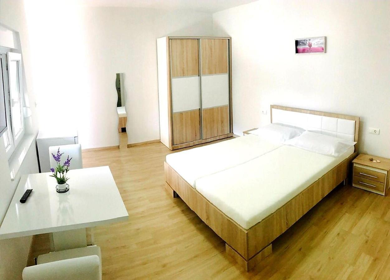 Apartmani Maki أوميس المظهر الخارجي الصورة