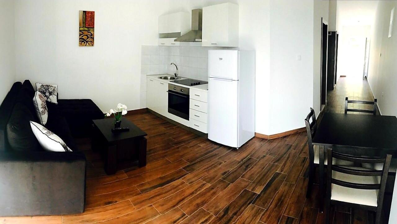 Apartmani Maki أوميس المظهر الخارجي الصورة